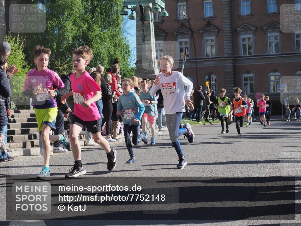 25.04.2025 - Das Zehntel KatJ http://msf.ph/oto/7752148 26.04.2025 08:50:20 Laufen 2213 meine-sportfotos.de