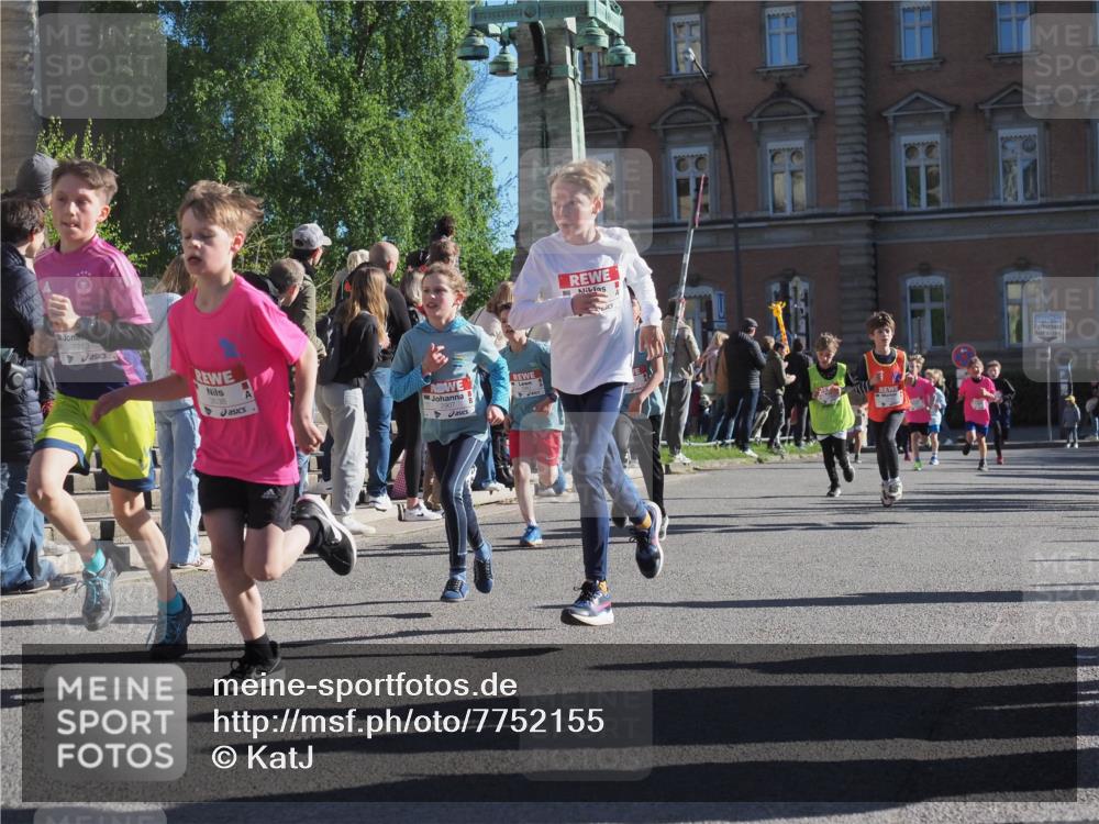 25.04.2025 - Das Zehntel KatJ http://msf.ph/oto/7752155 26.04.2025 08:50:20 Laufen 2213 meine-sportfotos.de