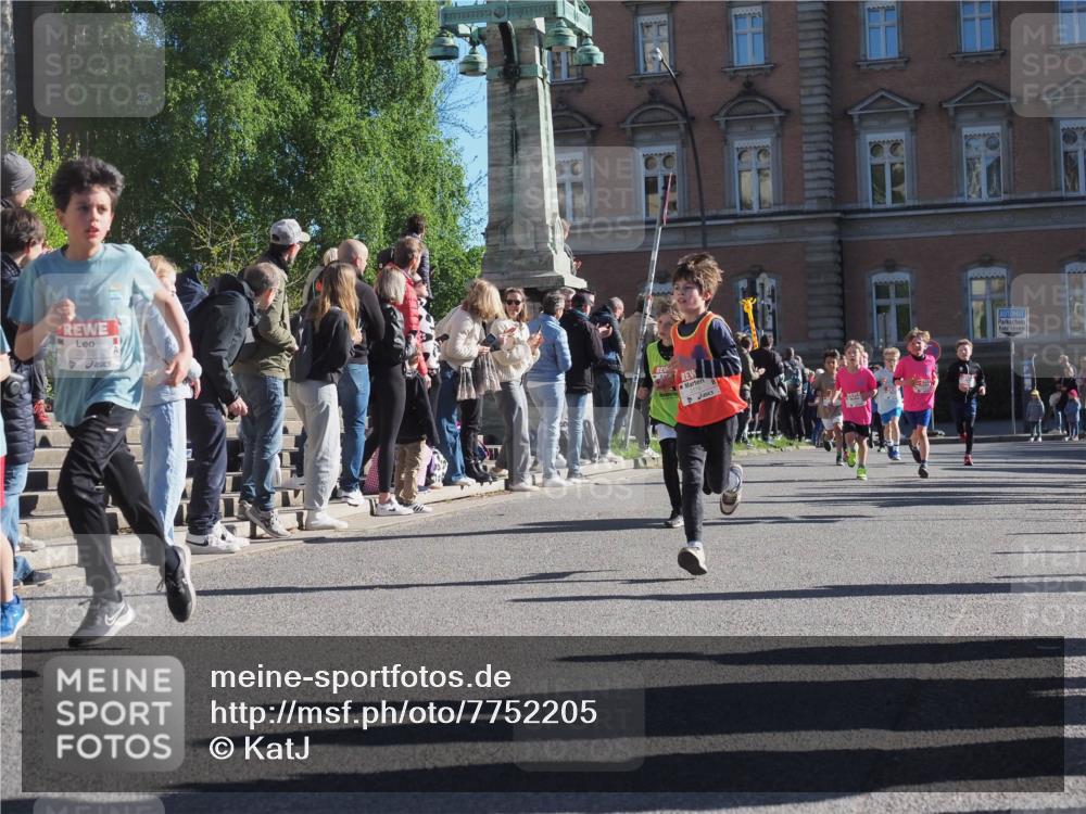 25.04.2025 - Das Zehntel KatJ http://msf.ph/oto/7752205 26.04.2025 08:50:22 Laufen 2975 meine-sportfotos.de