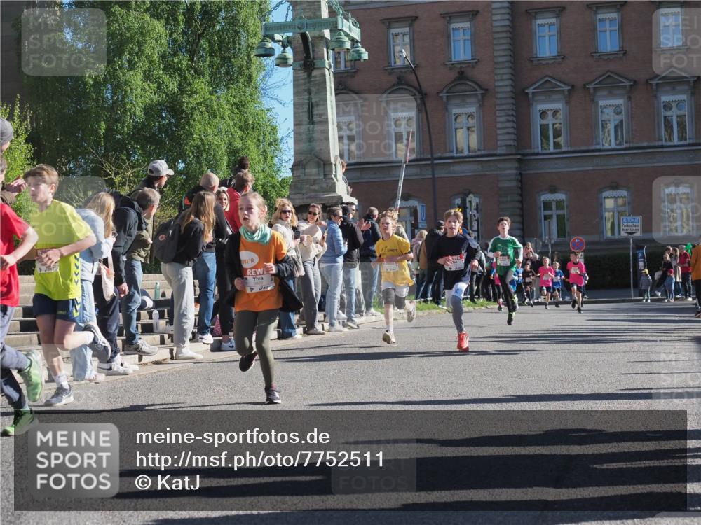 25.04.2025 - Das Zehntel KatJ http://msf.ph/oto/7752511 26.04.2025 08:50:35 Laufen  meine-sportfotos.de