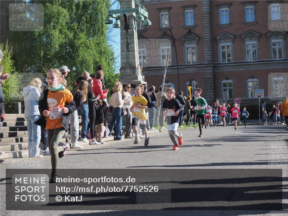 25.04.2025 - Das Zehntel KatJ http://msf.ph/oto/7752526 26.04.2025 08:50:35 Laufen 3822 meine-sportfotos.de