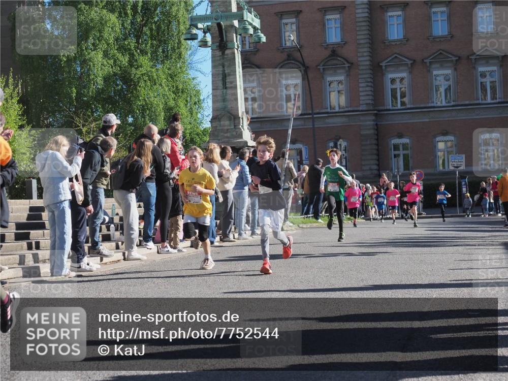 25.04.2025 - Das Zehntel KatJ http://msf.ph/oto/7752544 26.04.2025 08:50:36 Laufen  meine-sportfotos.de