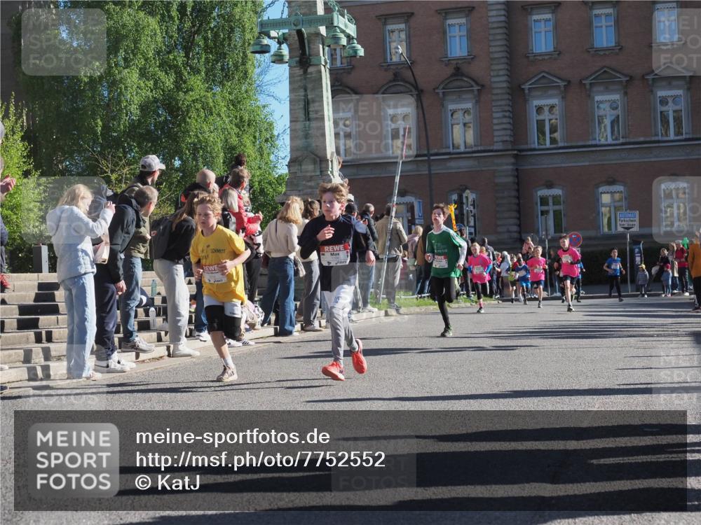 25.04.2025 - Das Zehntel KatJ http://msf.ph/oto/7752552 26.04.2025 08:50:36 Laufen 1166 meine-sportfotos.de
