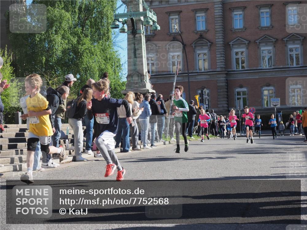 25.04.2025 - Das Zehntel KatJ http://msf.ph/oto/7752568 26.04.2025 08:50:37 Laufen  meine-sportfotos.de