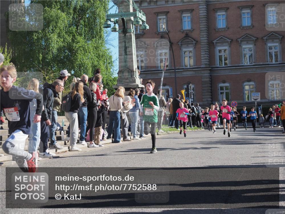 25.04.2025 - Das Zehntel KatJ http://msf.ph/oto/7752588 26.04.2025 08:50:37 Laufen  meine-sportfotos.de