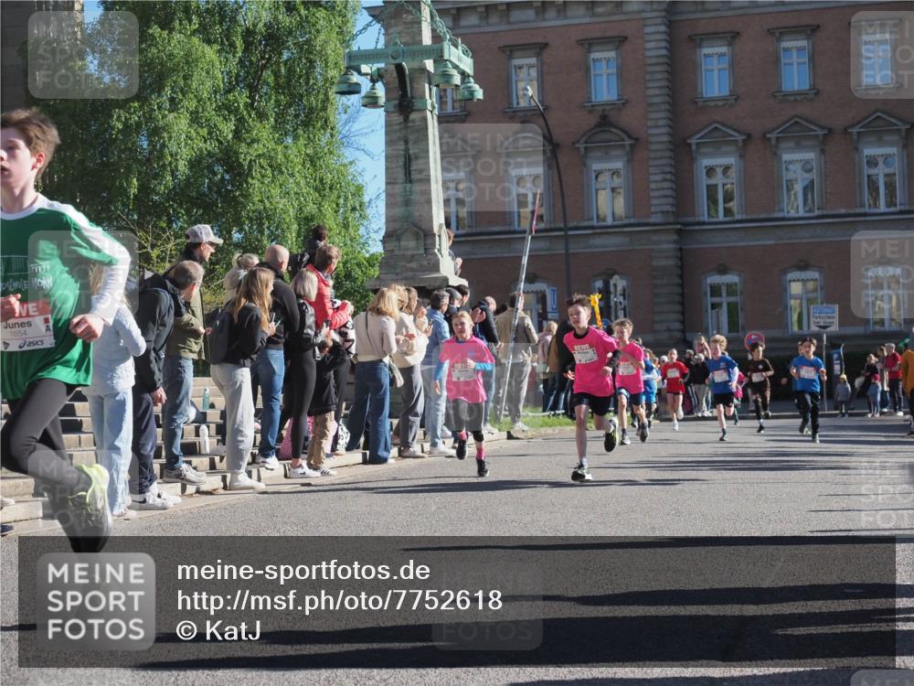 25.04.2025 - Das Zehntel KatJ http://msf.ph/oto/7752618 26.04.2025 08:50:39 Laufen 1654 meine-sportfotos.de