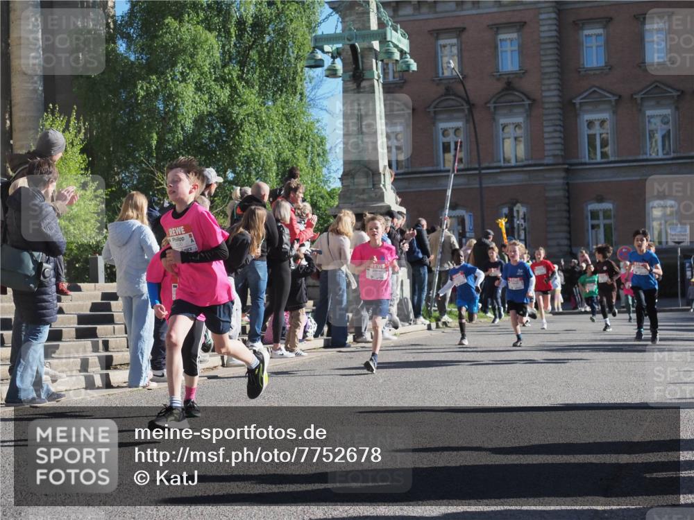 25.04.2025 - Das Zehntel KatJ http://msf.ph/oto/7752678 26.04.2025 08:50:41 Laufen  meine-sportfotos.de