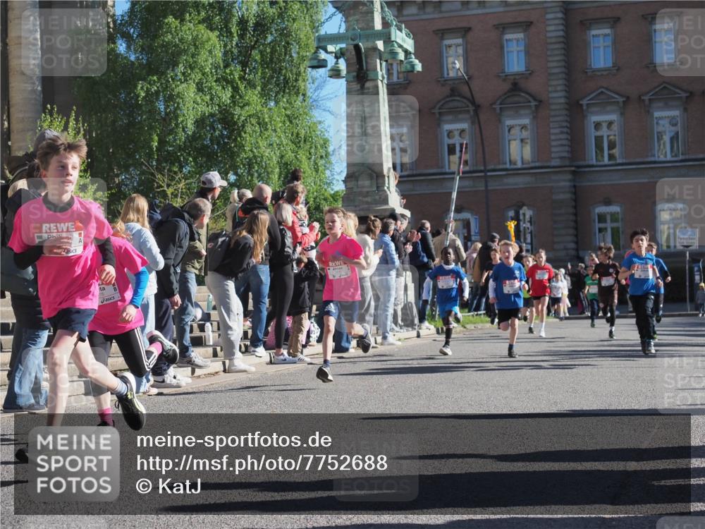 25.04.2025 - Das Zehntel KatJ http://msf.ph/oto/7752688 26.04.2025 08:50:42 Laufen  meine-sportfotos.de