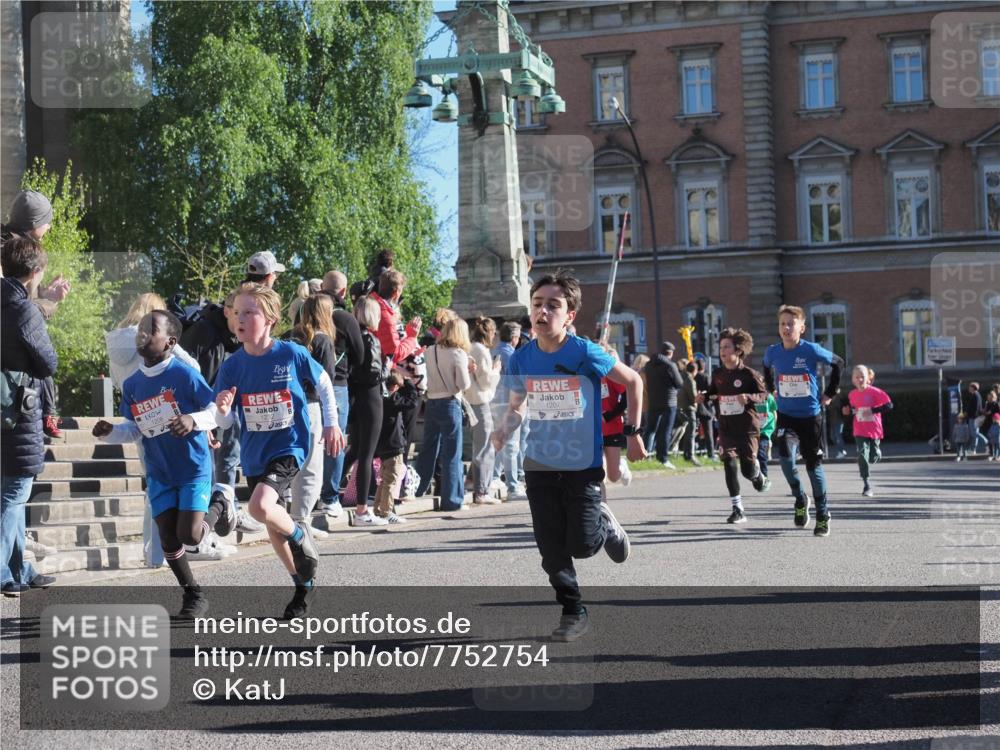 25.04.2025 - Das Zehntel KatJ http://msf.ph/oto/7752754 26.04.2025 08:50:44 Laufen 1208, 123 meine-sportfotos.de