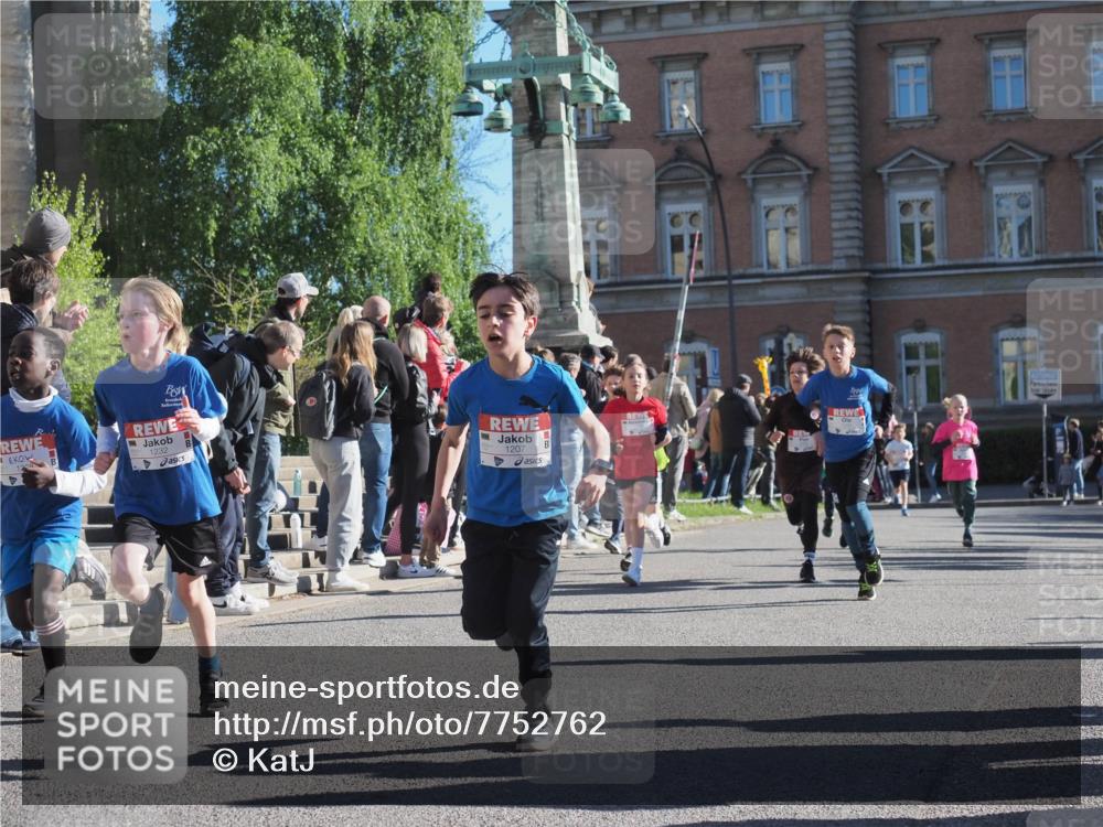 25.04.2025 - Das Zehntel KatJ http://msf.ph/oto/7752762 26.04.2025 08:50:44 Laufen 1232, 1207 meine-sportfotos.de