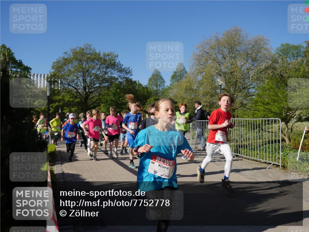 25.04.2025 - Das Zehntel Zöllner http://msf.ph/oto/7752778 26.04.2025 08:43:13 Laufen 2092 meine-sportfotos.de