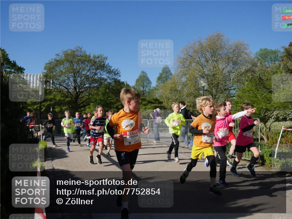 25.04.2025 - Das Zehntel Zöllner http://msf.ph/oto/7752854 26.04.2025 08:43:20 Laufen 3787, 3719 meine-sportfotos.de
