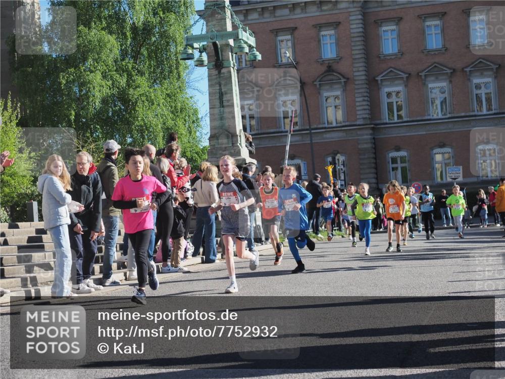 25.04.2025 - Das Zehntel KatJ http://msf.ph/oto/7752932 26.04.2025 08:50:56 Laufen  meine-sportfotos.de
