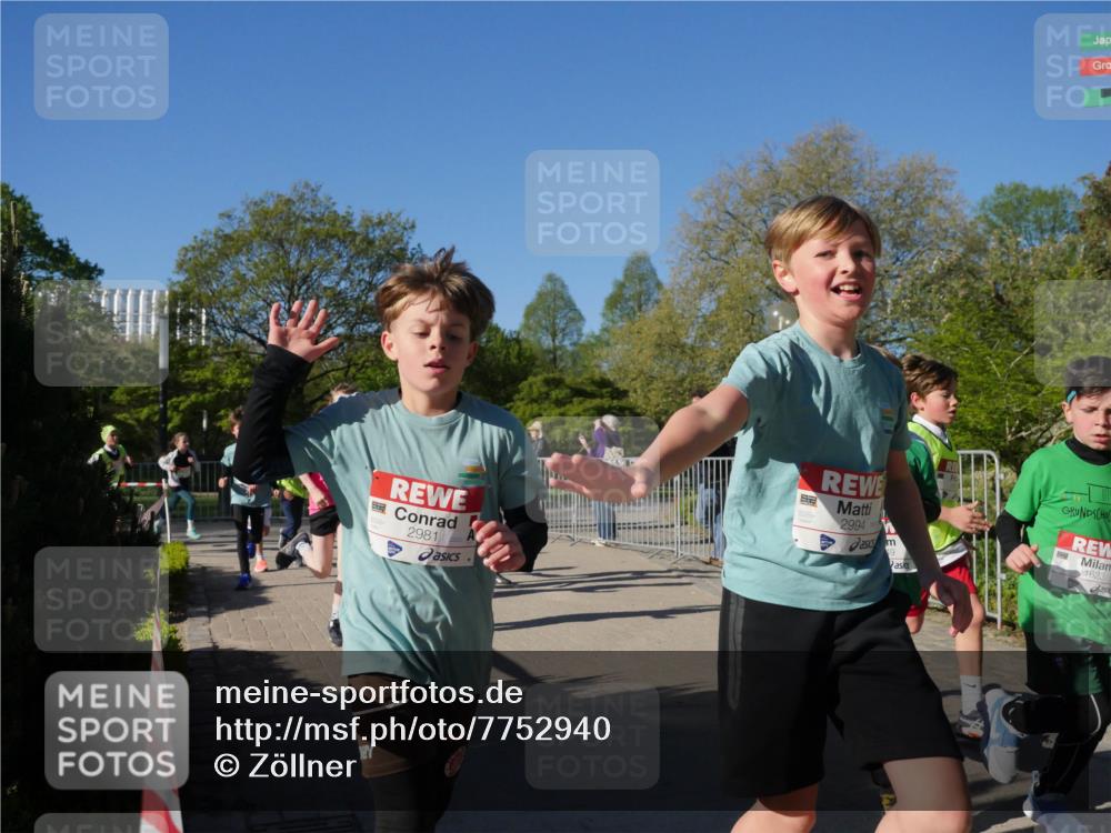 25.04.2025 - Das Zehntel Zöllner http://msf.ph/oto/7752940 26.04.2025 08:43:29 Laufen 2981, 2994, 19, 1623 meine-sportfotos.de