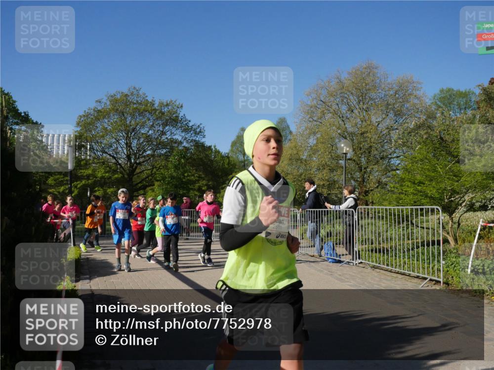 25.04.2025 - Das Zehntel Zöllner http://msf.ph/oto/7752978 26.04.2025 08:43:32 Laufen 2511 meine-sportfotos.de