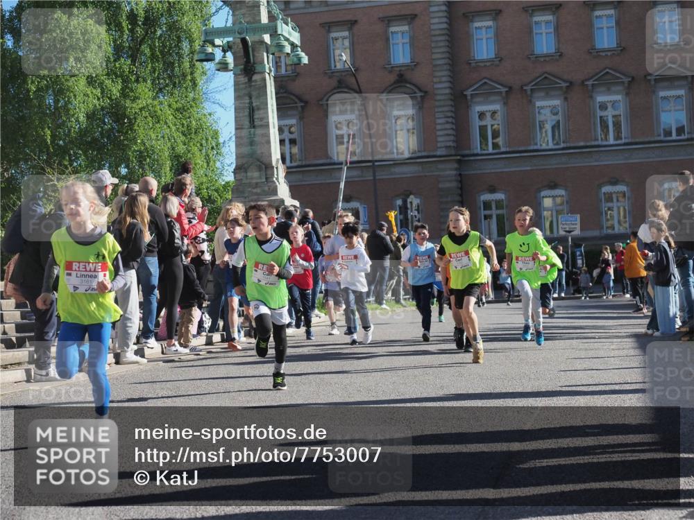 25.04.2025 - Das Zehntel KatJ http://msf.ph/oto/7753007 26.04.2025 08:51:00 Laufen 3161 meine-sportfotos.de