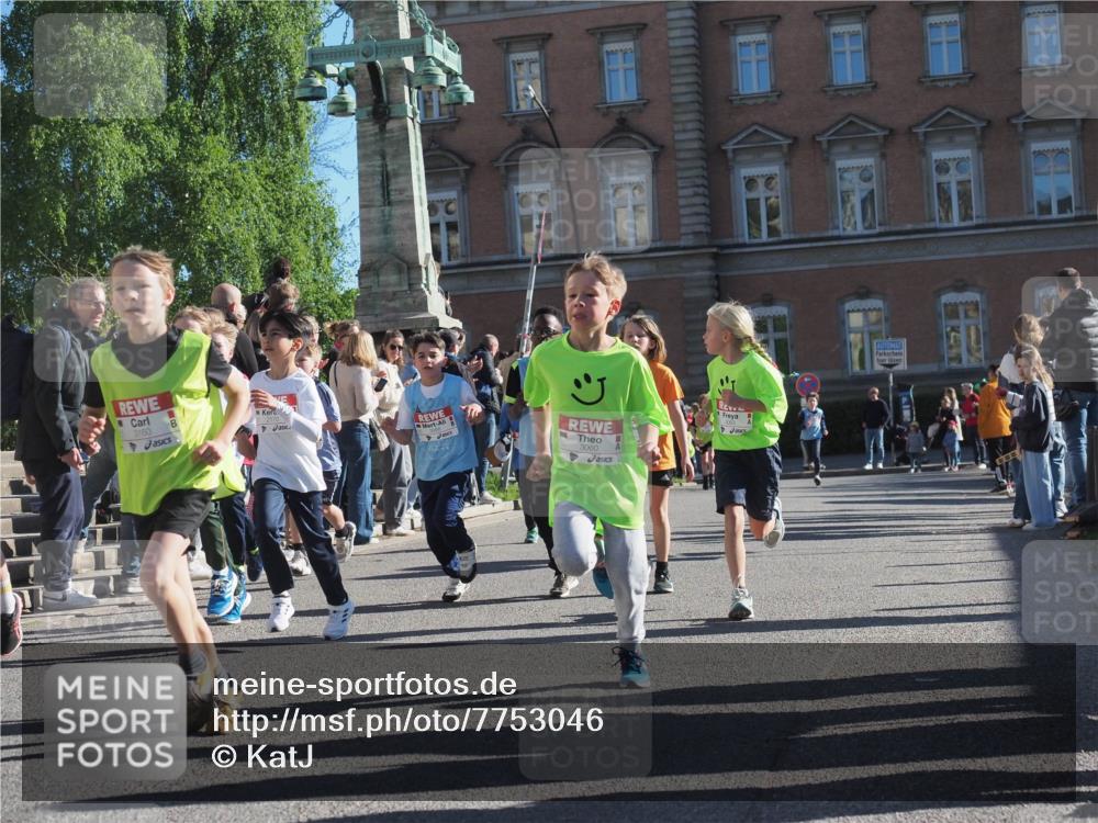 25.04.2025 - Das Zehntel KatJ http://msf.ph/oto/7753046 26.04.2025 08:51:01 Laufen 3160, 3060 meine-sportfotos.de