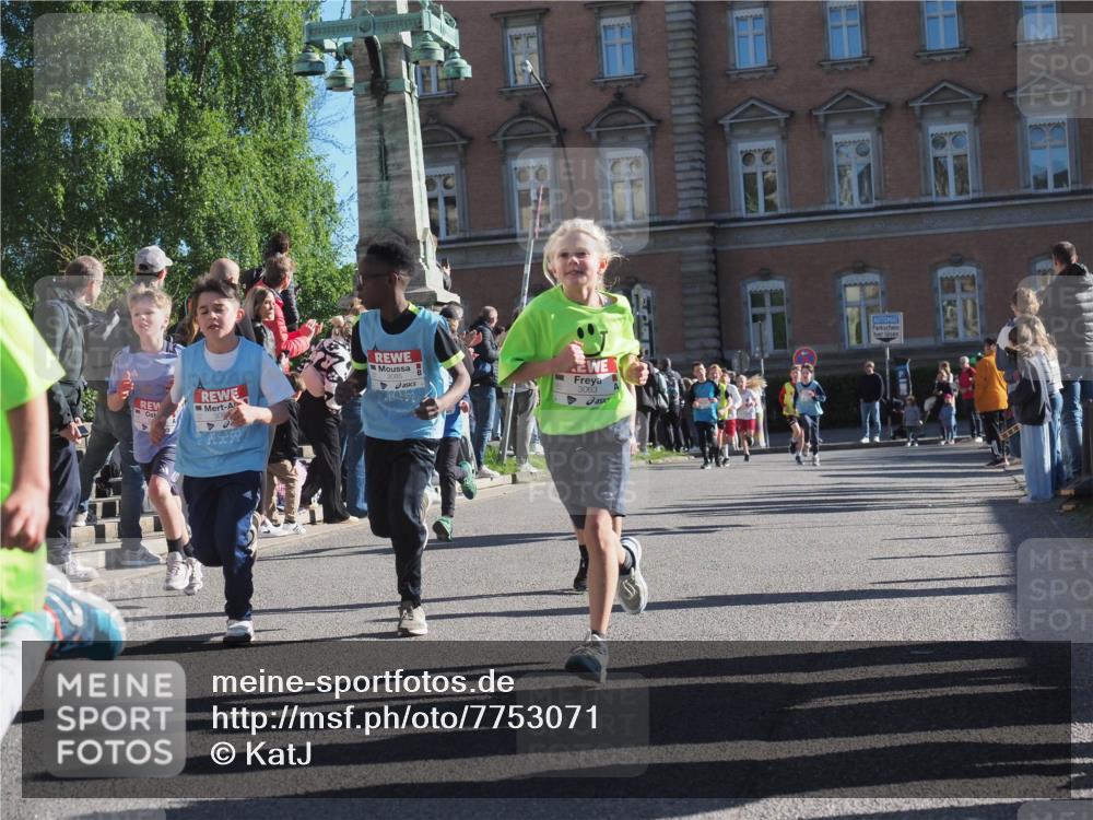 25.04.2025 - Das Zehntel KatJ http://msf.ph/oto/7753071 26.04.2025 08:51:02 Laufen 3085, 3063 meine-sportfotos.de