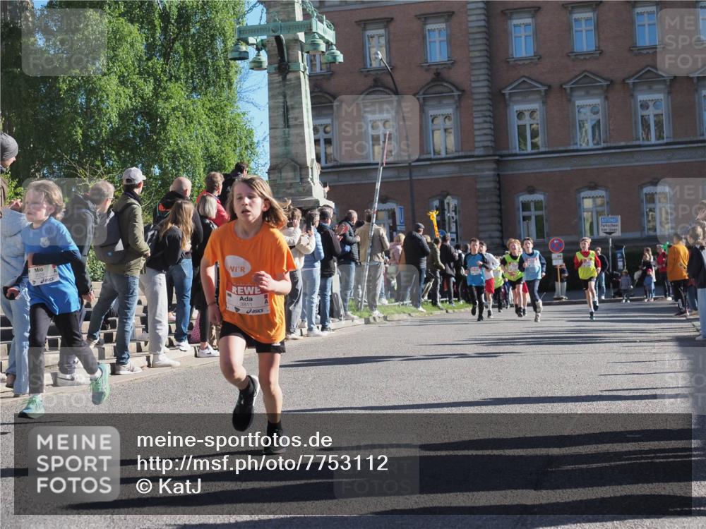 25.04.2025 - Das Zehntel KatJ http://msf.ph/oto/7753112 26.04.2025 08:51:04 Laufen 3811 meine-sportfotos.de