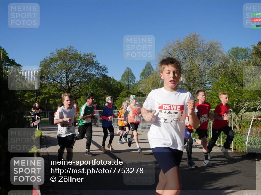25.04.2025 - Das Zehntel Zöllner http://msf.ph/oto/7753278 26.04.2025 08:44:00 Laufen 2863 meine-sportfotos.de