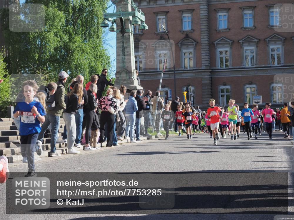 25.04.2025 - Das Zehntel KatJ http://msf.ph/oto/7753285 26.04.2025 08:51:14 Laufen 1229 meine-sportfotos.de
