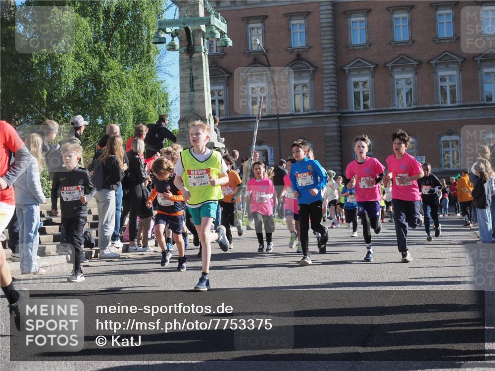 25.04.2025 - Das Zehntel KatJ http://msf.ph/oto/7753375 26.04.2025 08:51:17 Laufen 525 meine-sportfotos.de