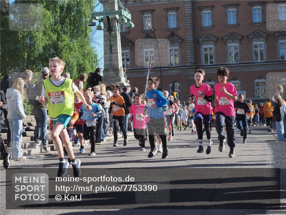 25.04.2025 - Das Zehntel KatJ http://msf.ph/oto/7753390 26.04.2025 08:51:18 Laufen  meine-sportfotos.de