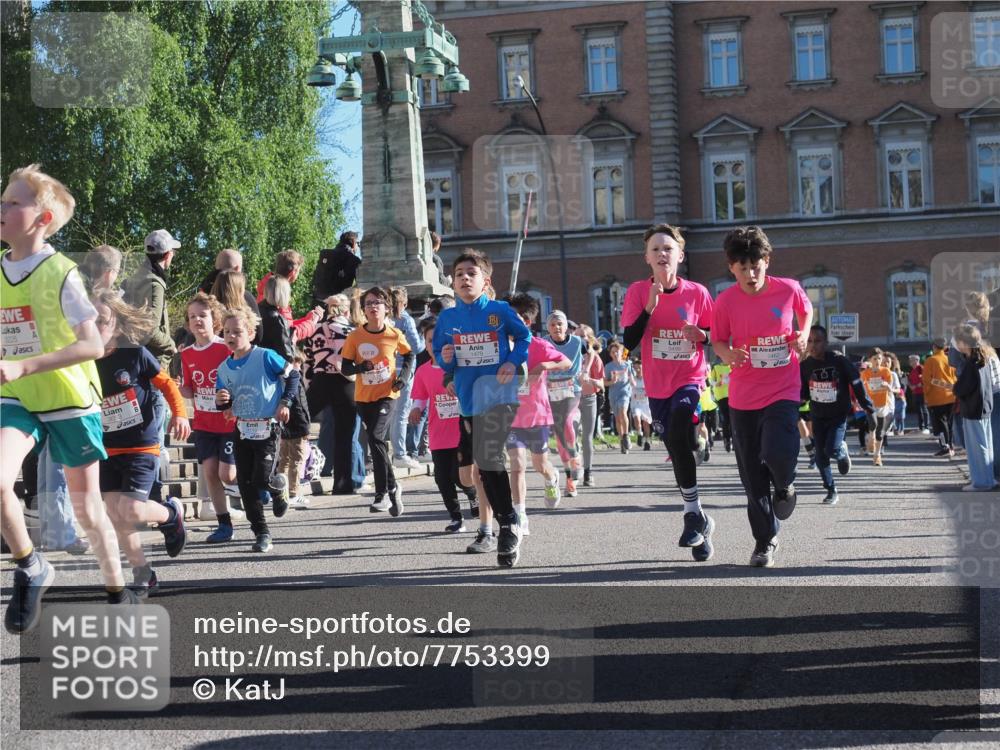 25.04.2025 - Das Zehntel KatJ http://msf.ph/oto/7753399 26.04.2025 08:51:18 Laufen 3225, 3, 1479 meine-sportfotos.de