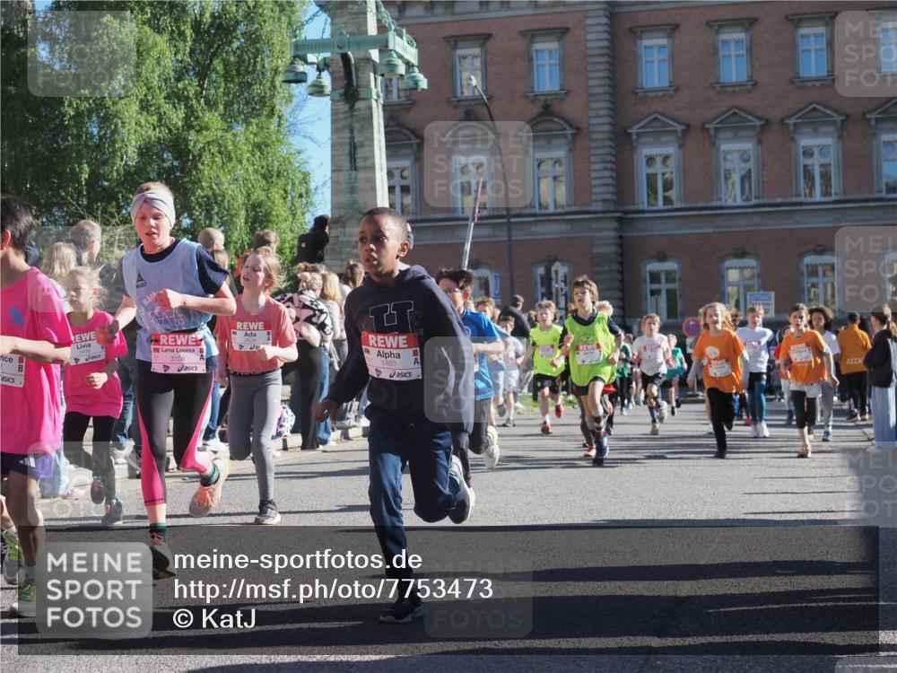 25.04.2025 - Das Zehntel KatJ http://msf.ph/oto/7753473 26.04.2025 08:51:21 Laufen 3104, 1453 meine-sportfotos.de