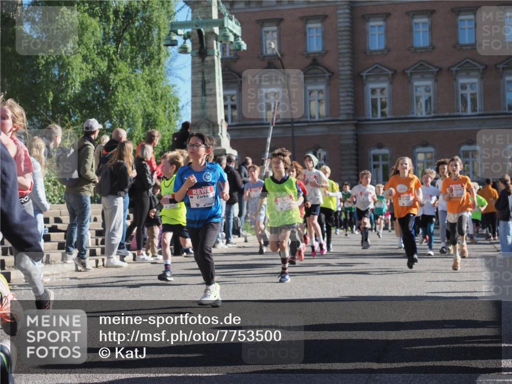 25.04.2025 - Das Zehntel KatJ http://msf.ph/oto/7753500 26.04.2025 08:51:22 Laufen 1241 meine-sportfotos.de