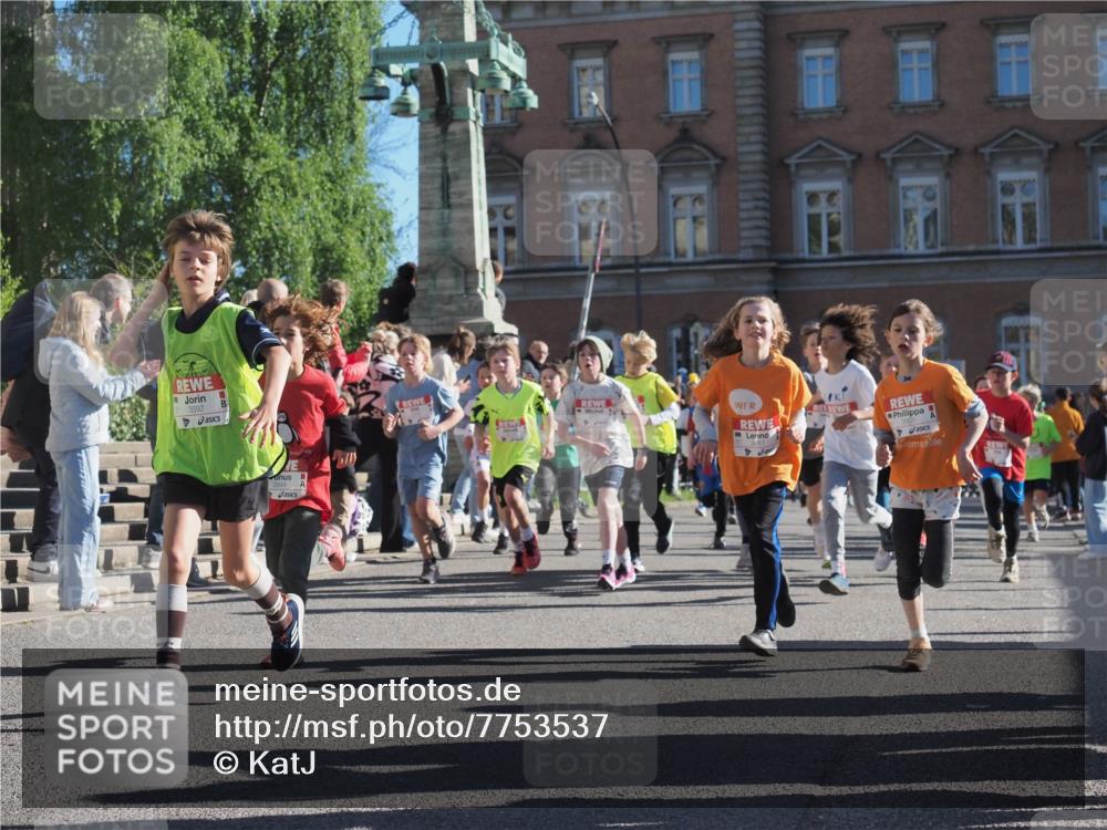 25.04.2025 - Das Zehntel KatJ http://msf.ph/oto/7753537 26.04.2025 08:51:23 Laufen 3592 meine-sportfotos.de