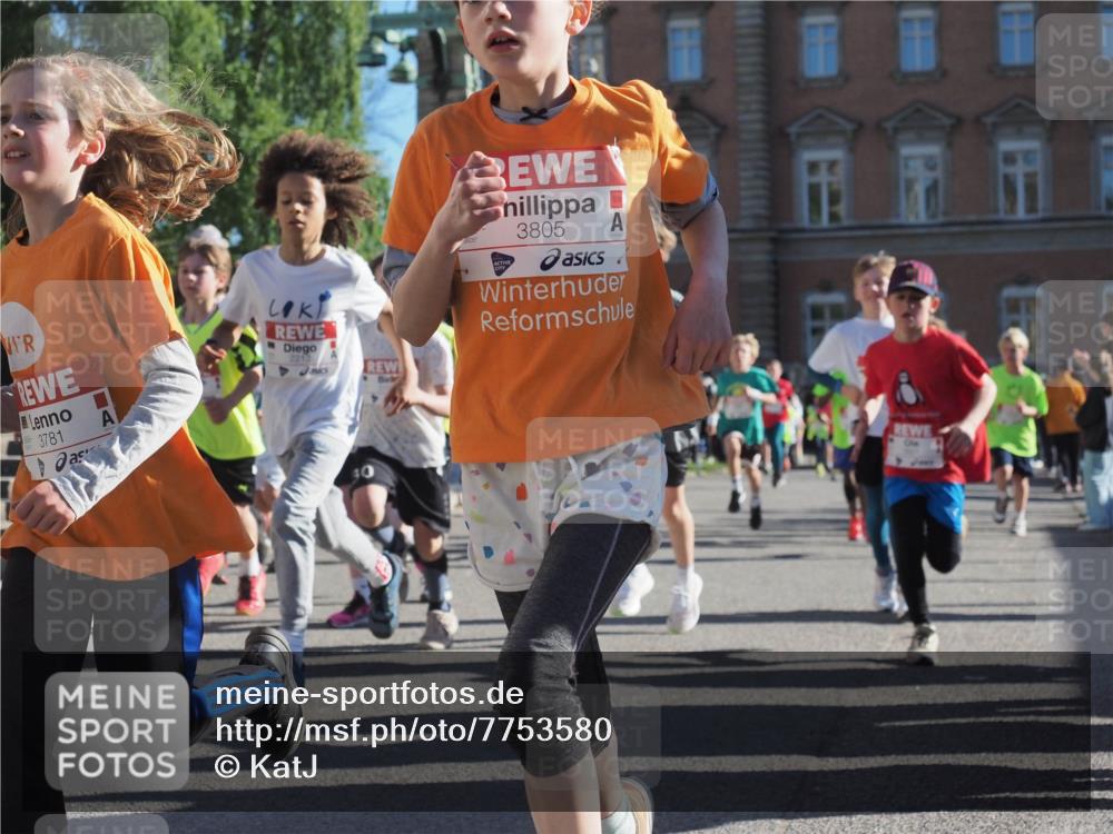25.04.2025 - Das Zehntel KatJ http://msf.ph/oto/7753580 26.04.2025 08:51:25 Laufen 3781, 2212, 3805 meine-sportfotos.de