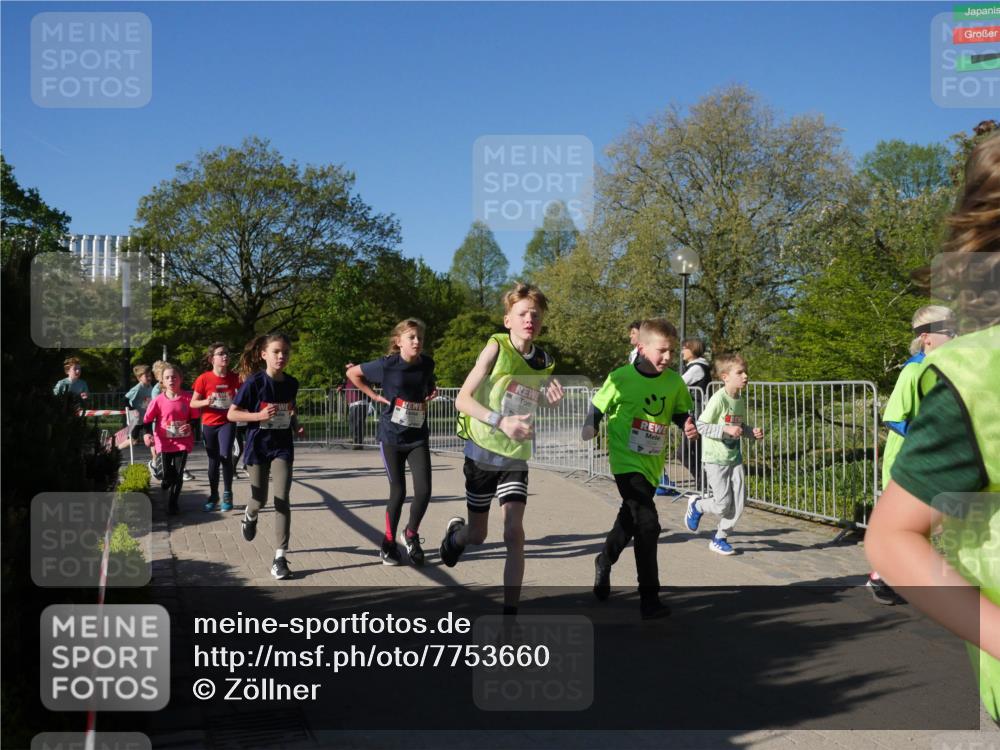 25.04.2025 - Das Zehntel Zöllner http://msf.ph/oto/7753660 26.04.2025 08:44:36 Laufen  meine-sportfotos.de