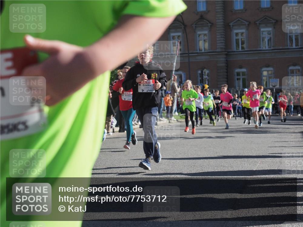 25.04.2025 - Das Zehntel KatJ http://msf.ph/oto/7753712 26.04.2025 08:51:29 Laufen 2366 meine-sportfotos.de