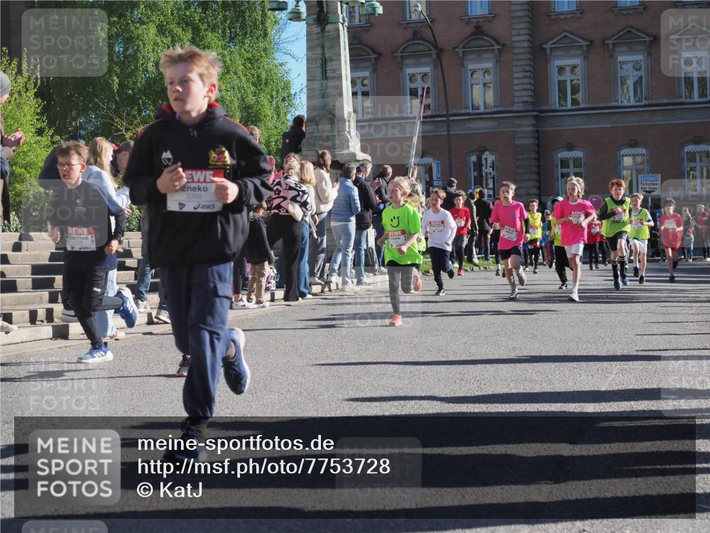 25.04.2025 - Das Zehntel KatJ http://msf.ph/oto/7753728 26.04.2025 08:51:30 Laufen 2366 meine-sportfotos.de