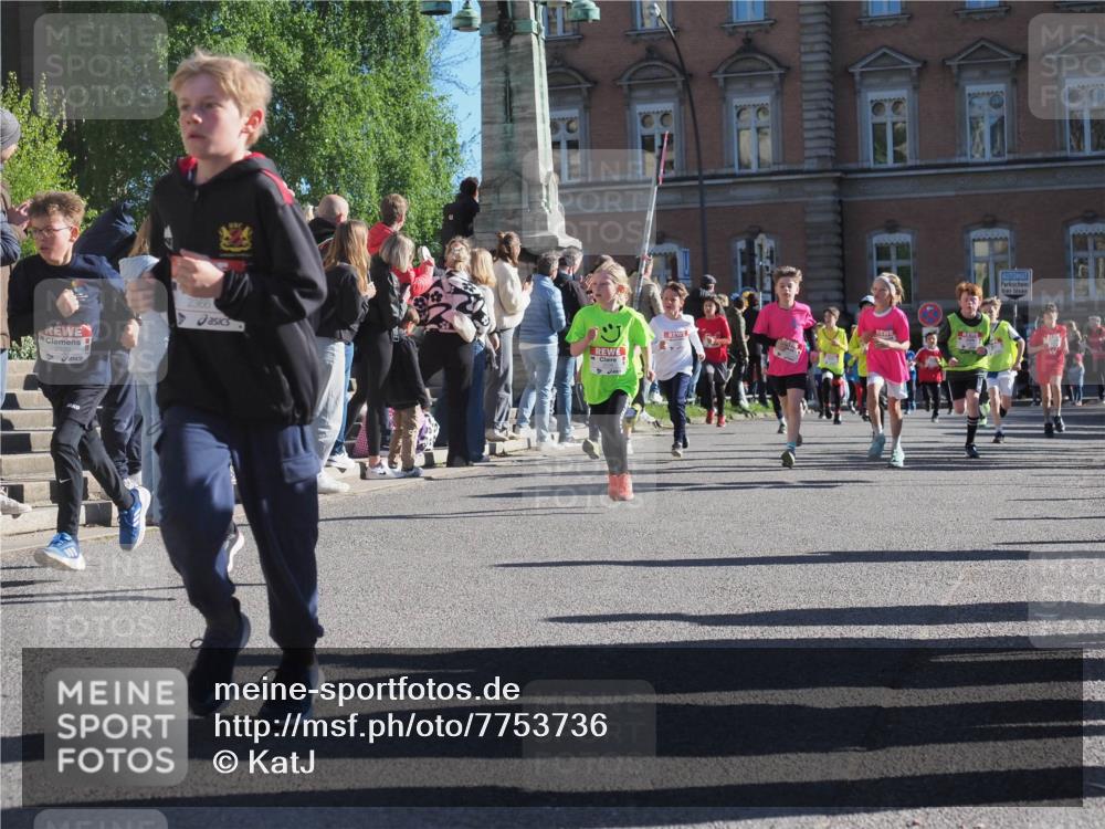 25.04.2025 - Das Zehntel KatJ http://msf.ph/oto/7753736 26.04.2025 08:51:30 Laufen 2366 meine-sportfotos.de
