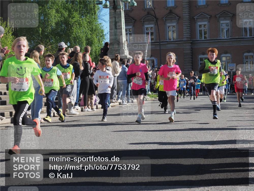 25.04.2025 - Das Zehntel KatJ http://msf.ph/oto/7753792 26.04.2025 08:51:32 Laufen 3038 meine-sportfotos.de