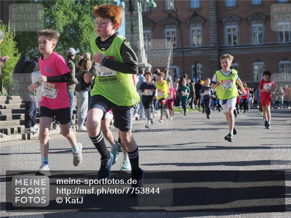 25.04.2025 - Das Zehntel KatJ http://msf.ph/oto/7753844 26.04.2025 08:51:34 Laufen 3532, 3603 meine-sportfotos.de