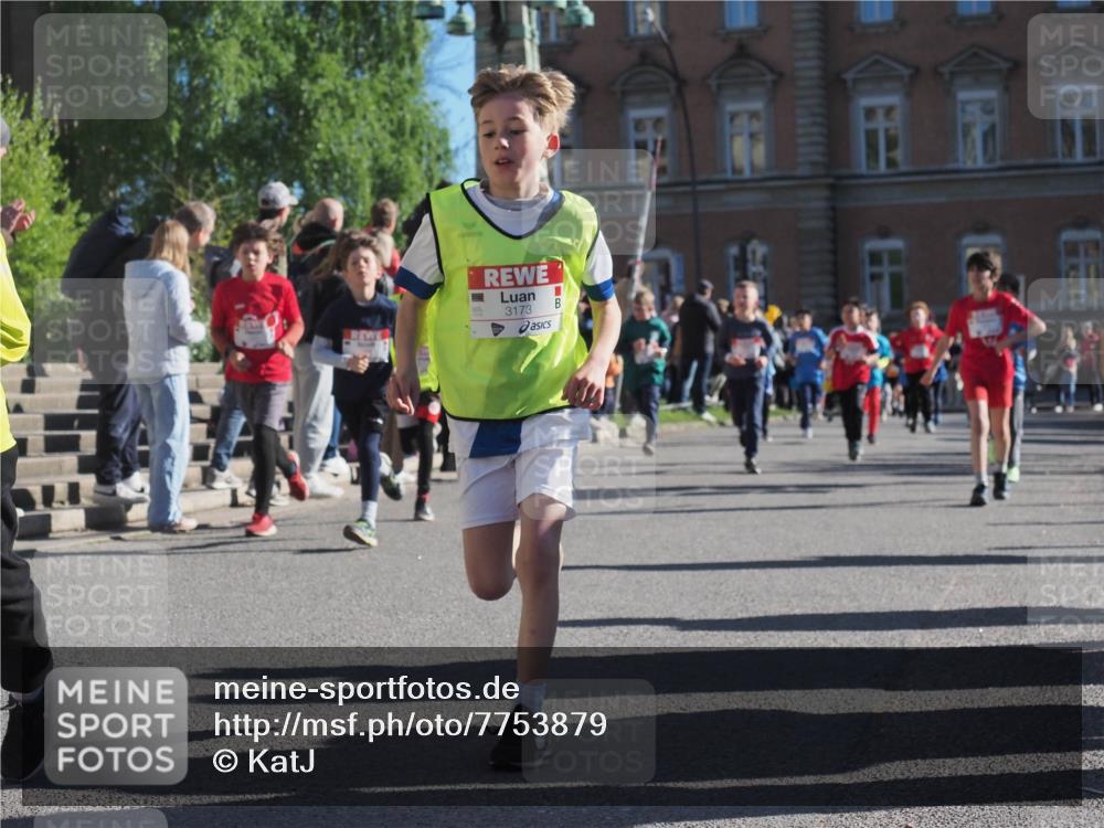 25.04.2025 - Das Zehntel KatJ http://msf.ph/oto/7753879 26.04.2025 08:51:35 Laufen 3173 meine-sportfotos.de