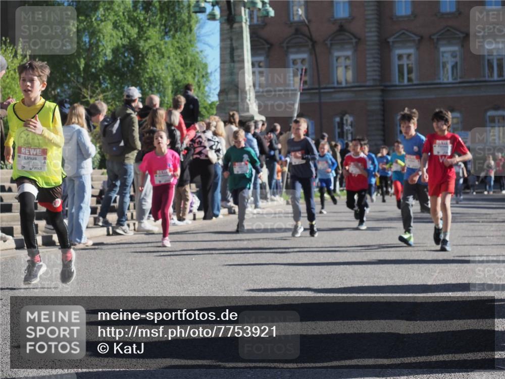 25.04.2025 - Das Zehntel KatJ http://msf.ph/oto/7753921 26.04.2025 08:51:37 Laufen 3611 meine-sportfotos.de