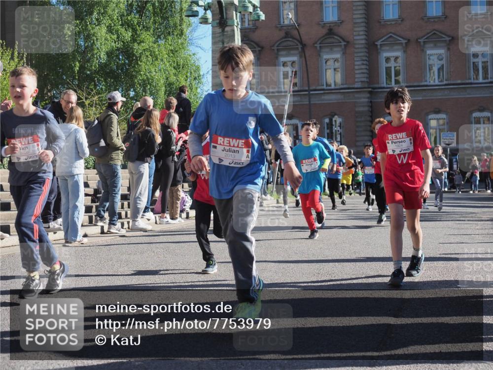 25.04.2025 - Das Zehntel KatJ http://msf.ph/oto/7753979 26.04.2025 08:51:39 Laufen 2705, 2013, 1924 meine-sportfotos.de
