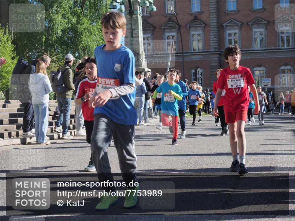 25.04.2025 - Das Zehntel KatJ http://msf.ph/oto/7753989 26.04.2025 08:51:39 Laufen 20, 1924 meine-sportfotos.de