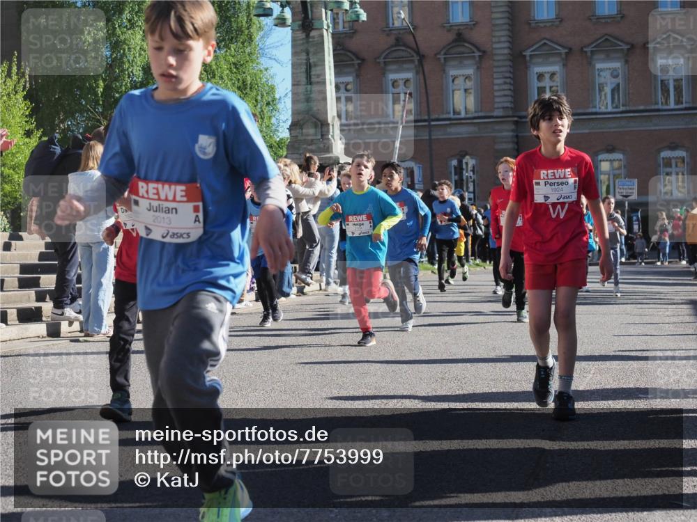 25.04.2025 - Das Zehntel KatJ http://msf.ph/oto/7753999 26.04.2025 08:51:39 Laufen 1924, 2013 meine-sportfotos.de