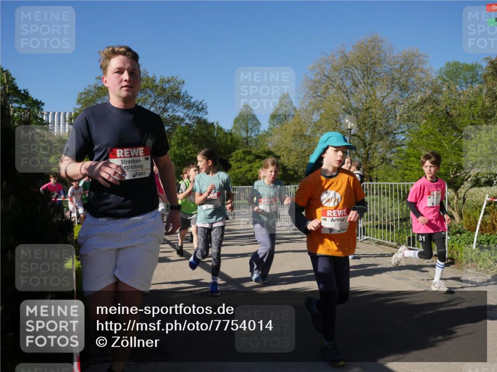 25.04.2025 - Das Zehntel Zöllner http://msf.ph/oto/7754014 26.04.2025 08:45:10 Laufen 3741, 31 meine-sportfotos.de