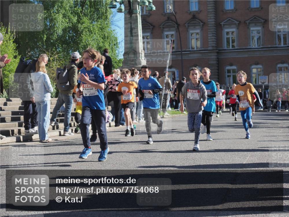 25.04.2025 - Das Zehntel KatJ http://msf.ph/oto/7754068 26.04.2025 08:51:43 Laufen 1242 meine-sportfotos.de