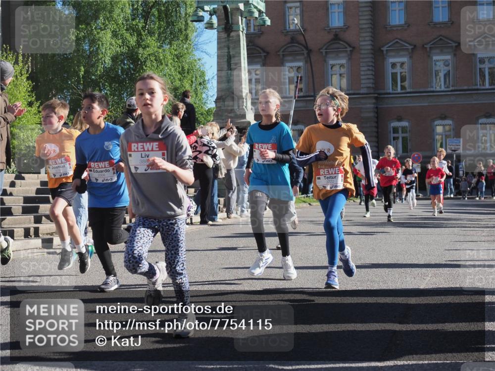 25.04.2025 - Das Zehntel KatJ http://msf.ph/oto/7754115 26.04.2025 08:51:44 Laufen 3787, 2008, 388, 3722 meine-sportfotos.de