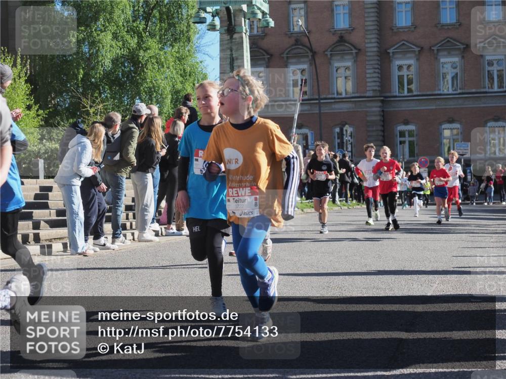 25.04.2025 - Das Zehntel KatJ http://msf.ph/oto/7754133 26.04.2025 08:51:44 Laufen 3722 meine-sportfotos.de