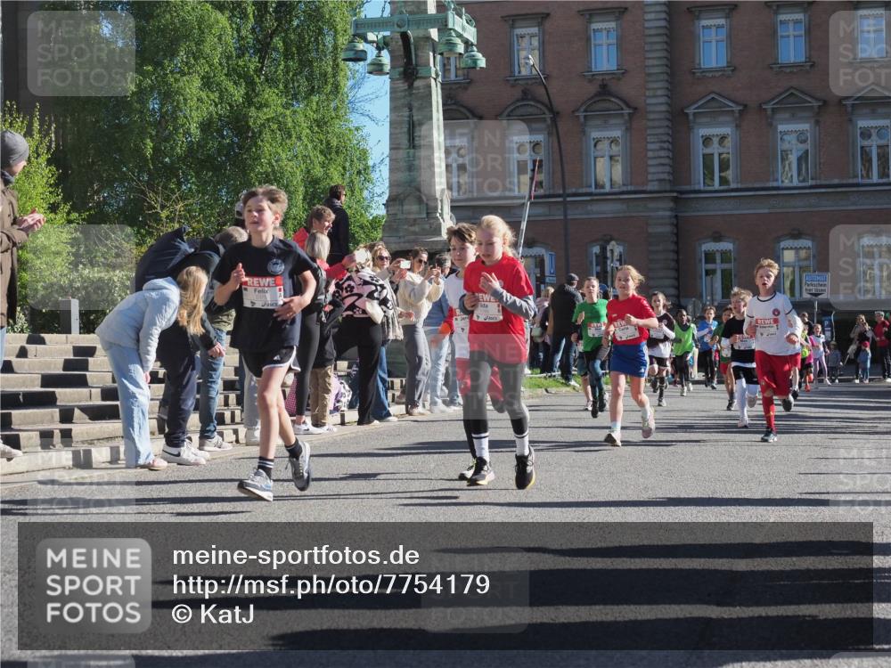 25.04.2025 - Das Zehntel KatJ http://msf.ph/oto/7754179 26.04.2025 08:51:47 Laufen  meine-sportfotos.de