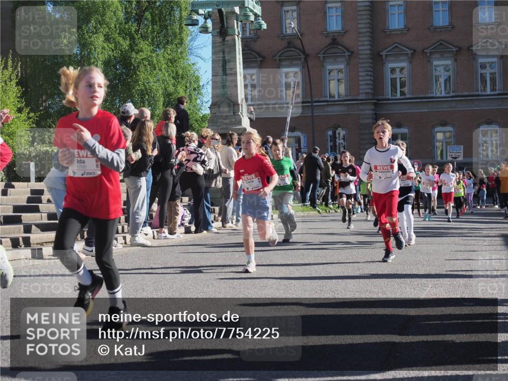 25.04.2025 - Das Zehntel KatJ http://msf.ph/oto/7754225 26.04.2025 08:51:48 Laufen 1768 meine-sportfotos.de