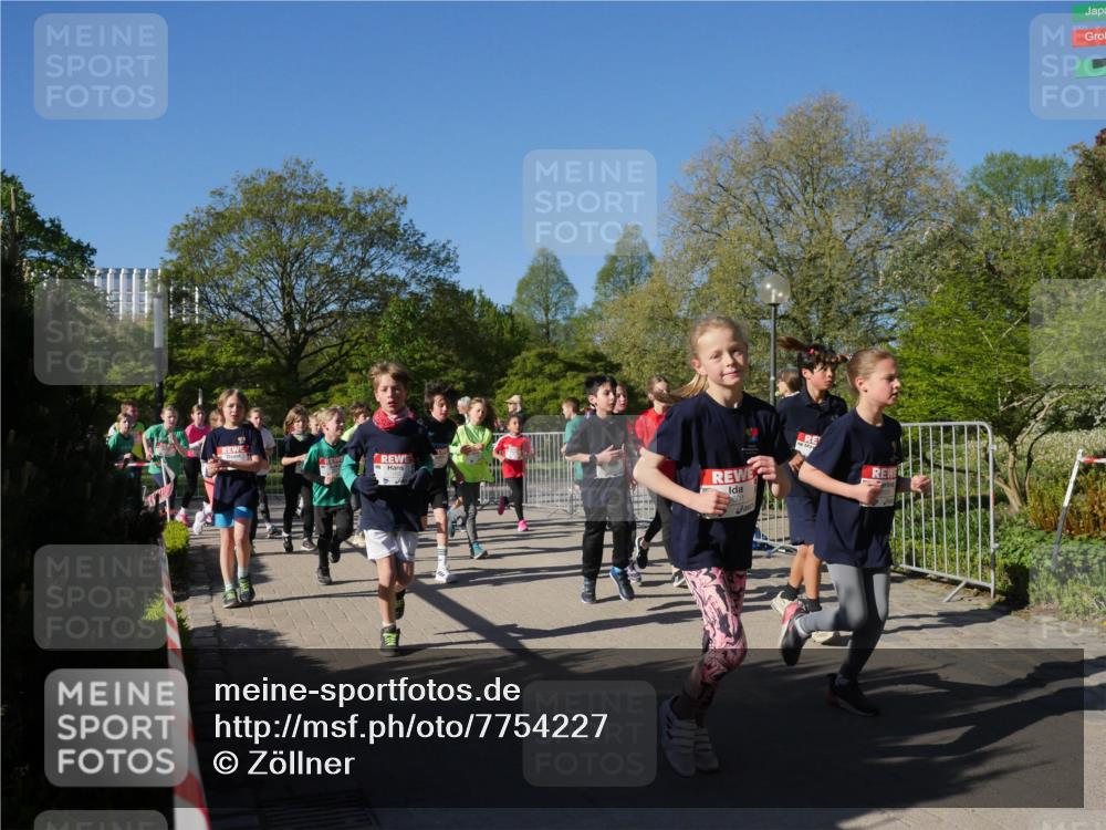 25.04.2025 - Das Zehntel Zöllner http://msf.ph/oto/7754227 26.04.2025 08:45:30 Laufen 2601 meine-sportfotos.de